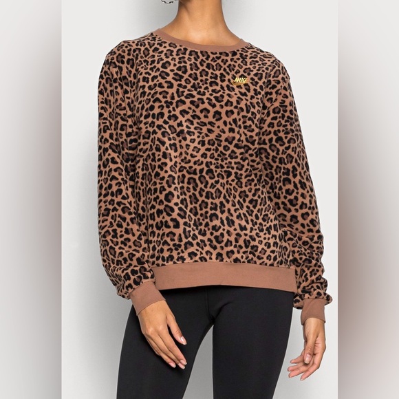 Nike Women's Sportswear Fleece Crew Sweatshirt Leopard Print Size 1X - Picture 1 of 10